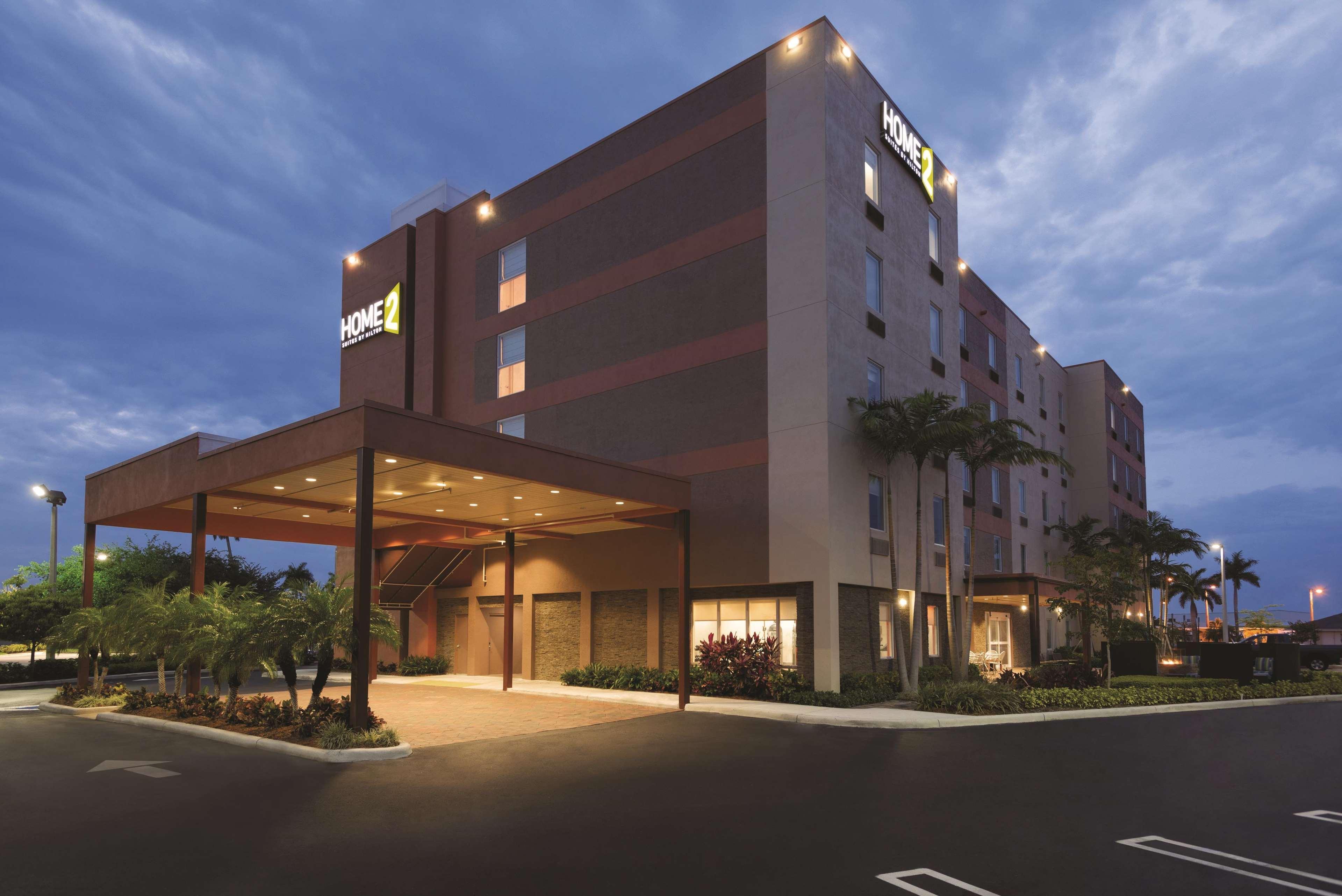Home2 Suites By Hilton Флорида-Сити Экстерьер фото
